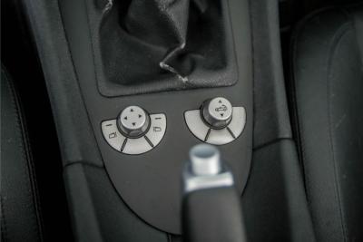 2004 Mercedes - Benz SLK