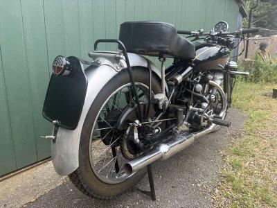 1951 VINCENT SERIES C BLACK SHADOW