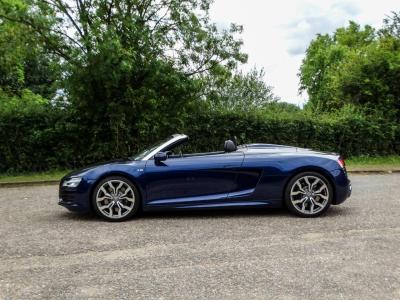 2013 Audi 5.2 FSI V10 Spyder S Tronic quattro Euro 5 2dr