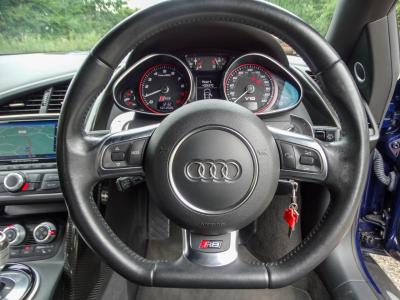 2013 Audi 5.2 FSI V10 Spyder S Tronic quattro Euro 5 2dr