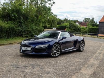 2013 Audi 5.2 FSI V10 Spyder S Tronic quattro Euro 5 2dr