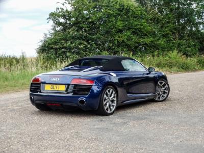 2013 Audi 5.2 FSI V10 Spyder S Tronic quattro Euro 5 2dr