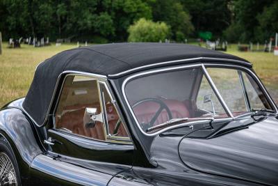 1954 Jaguar XK120 DHC