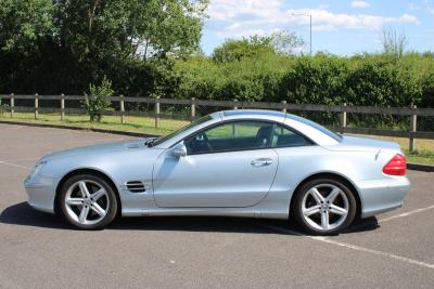 2003 Mercedes - Benz SL500 AUTO