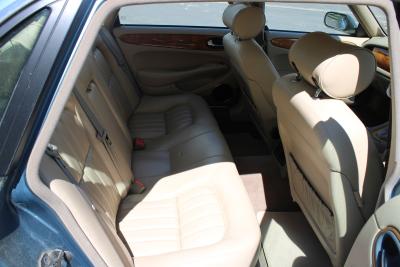 1999 Jaguar XJ8 AUTO