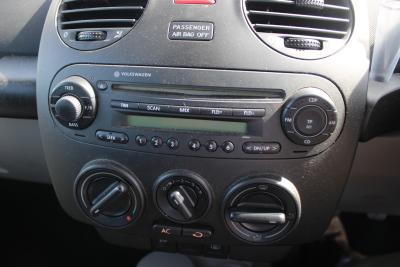 2005 Volkswagen Beetle