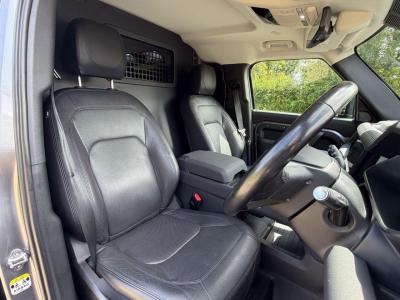 2023 Land Rover 3.0 D250 MHEV SE Hard Top SUV Auto 4WD MWB Euro 6 (s/s) 5dr