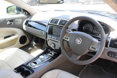 2010 Jaguar XKR AUTO 5.0 SC