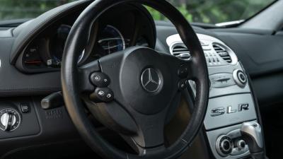 2006 Mercedes - Benz SLR McLaren Coupe