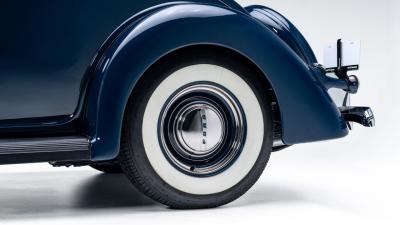 1936 Ford V8 De Luxe Roadster