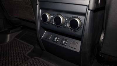 2026 Land Rover Defender 110 Trophy Edition "Artemis K2"