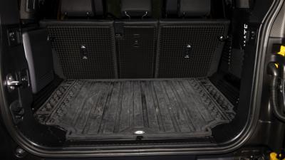 2026 Land Rover Defender 110 Trophy Edition "Artemis K2"