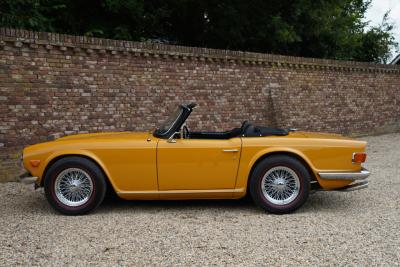 1971 Triumph TR6 Overdrive &ldquo;Saffron Yellow&rdquo; Triple Weber version