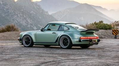 1990 Porsche 911 Reimagined by Singer - Classic Turbo Services "Aurum Verde Commission"