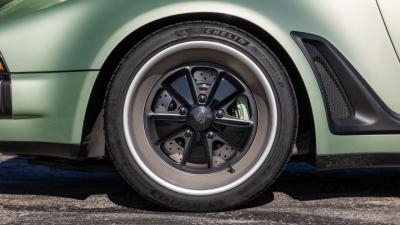 1990 Porsche 911 Reimagined by Singer - Classic Turbo Services "Aurum Verde Commission"