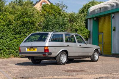1986 Mercedes - Benz 280TE