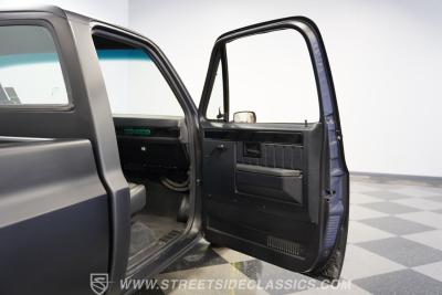 1983 Chevrolet C30 LS Restomod