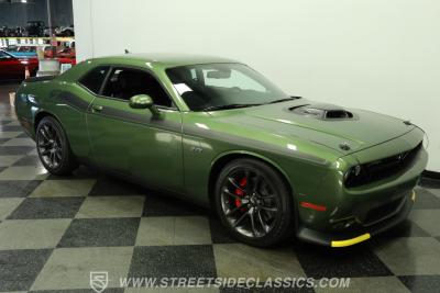 2023 Dodge Challenger R/T Shaker Edition