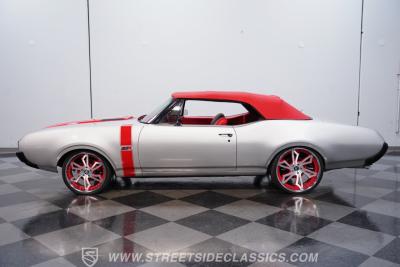 1968 Oldsmobile Cutlass Convertible LS3 Restomod
