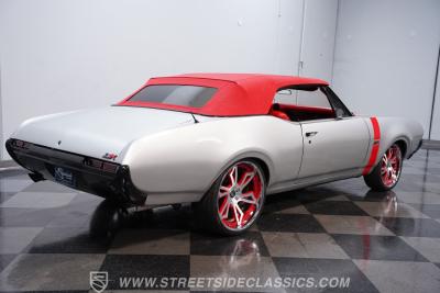 1968 Oldsmobile Cutlass Convertible LS3 Restomod