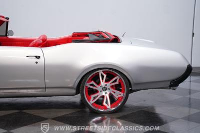 1968 Oldsmobile Cutlass Convertible LS3 Restomod