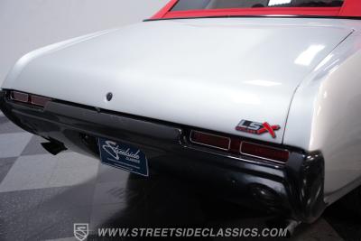 1968 Oldsmobile Cutlass Convertible LS3 Restomod