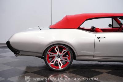 1968 Oldsmobile Cutlass Convertible LS3 Restomod