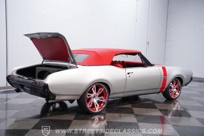 1968 Oldsmobile Cutlass Convertible LS3 Restomod