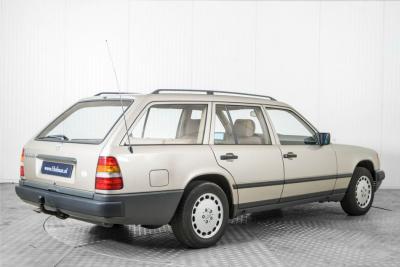 1987 Mercedes - Benz 230TE Combi