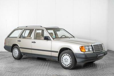 1987 Mercedes - Benz 230TE Combi