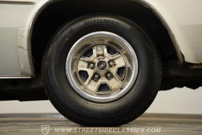 1976 Oldsmobile Cutlass Salon