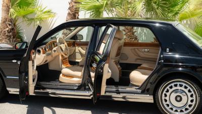 2002 Rolls - Royce Park Ward
