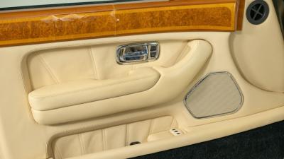 2002 Rolls - Royce Park Ward