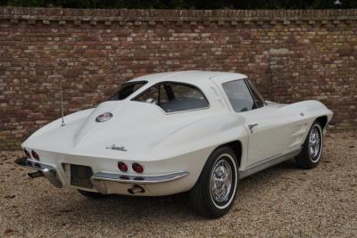 1963 Chevrolet Corvette C2 Sting Ray Split Window