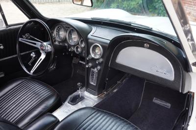 1963 Chevrolet Corvette C2 Sting Ray Split Window