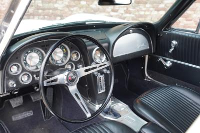 1963 Chevrolet Corvette C2 Sting Ray Split Window