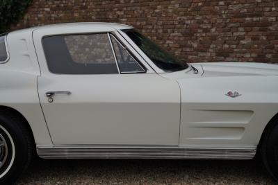 1963 Chevrolet Corvette C2 Sting Ray Split Window