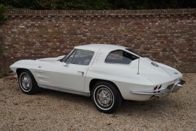 1963 Chevrolet Corvette C2 Sting Ray Split Window