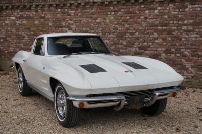 1963 Chevrolet Corvette C2 Sting Ray Split Window