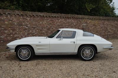 1963 Chevrolet Corvette C2 Sting Ray Split Window