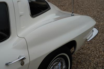 1963 Chevrolet Corvette C2 Sting Ray Split Window