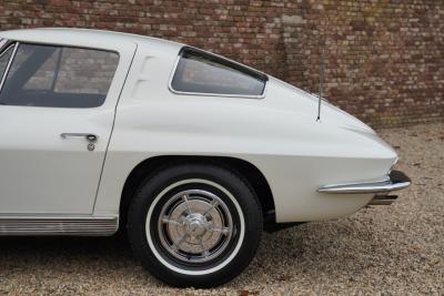 1963 Chevrolet Corvette C2 Sting Ray Split Window
