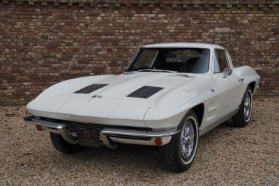 1963 Chevrolet Corvette C2 Sting Ray Split Window