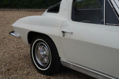 1963 Chevrolet Corvette C2 Sting Ray Split Window