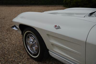 1963 Chevrolet Corvette C2 Sting Ray Split Window