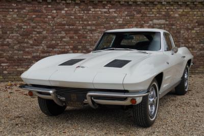 1963 Chevrolet Corvette C2 Sting Ray Split Window