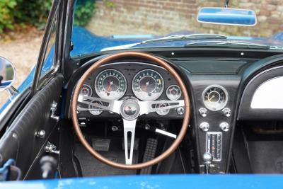 1964 Chevrolet Corvette C2 Sting Ray Convertible