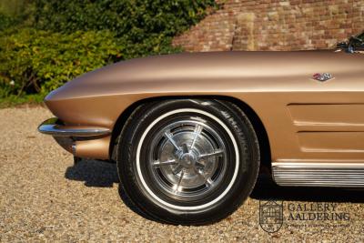 1963 Chevrolet C2 Sting Ray Coup&eacute; Split window