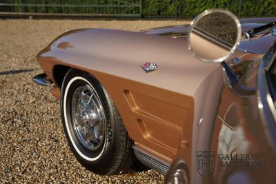 1963 Chevrolet C2 Sting Ray Coup&eacute; Split window