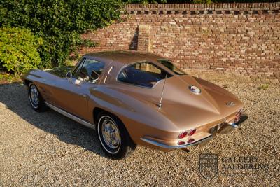 1963 Chevrolet C2 Sting Ray Coup&eacute; Split window